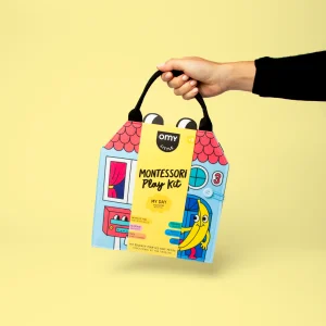 KIT DE JUEGO MONTESSORI - MI DÍA  de OMY