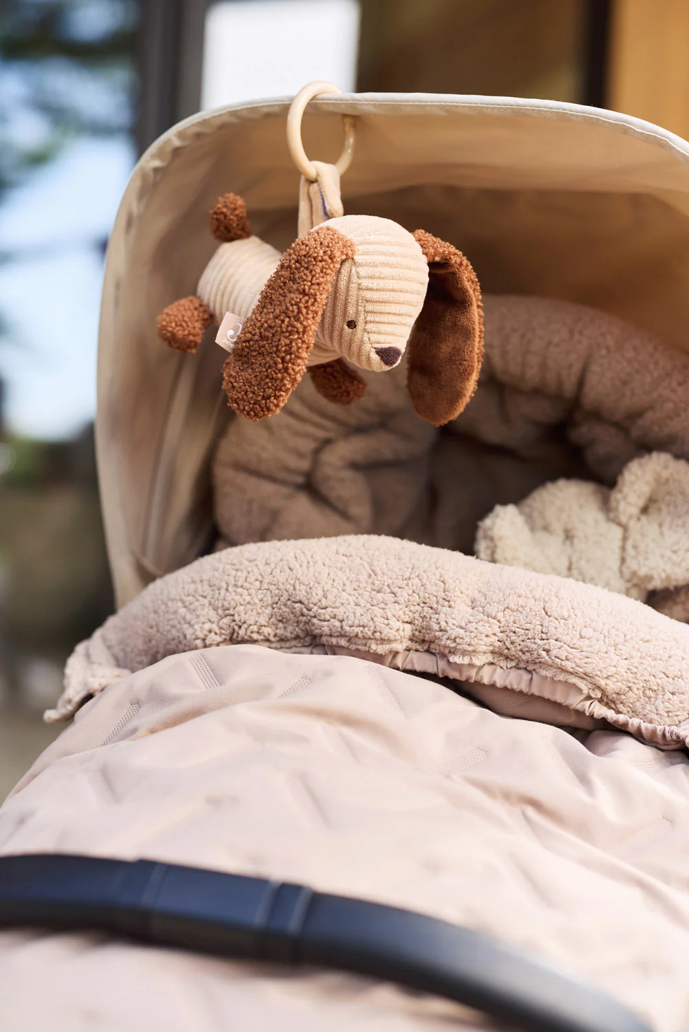 juguete sensorial colgante Animal Friends jollein - Imagen 8